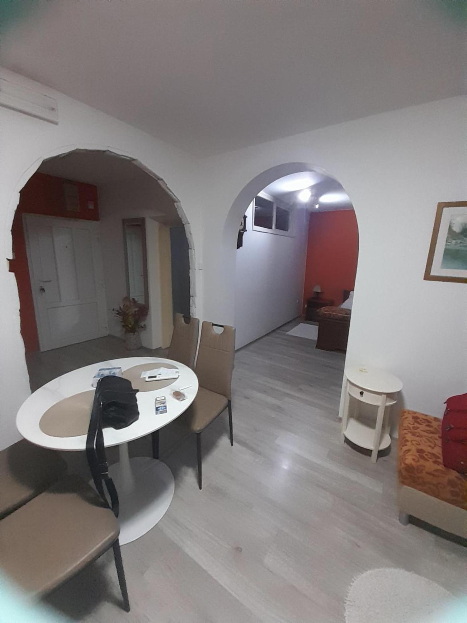סלוניי Apartman Drenovac מראה חיצוני תמונה